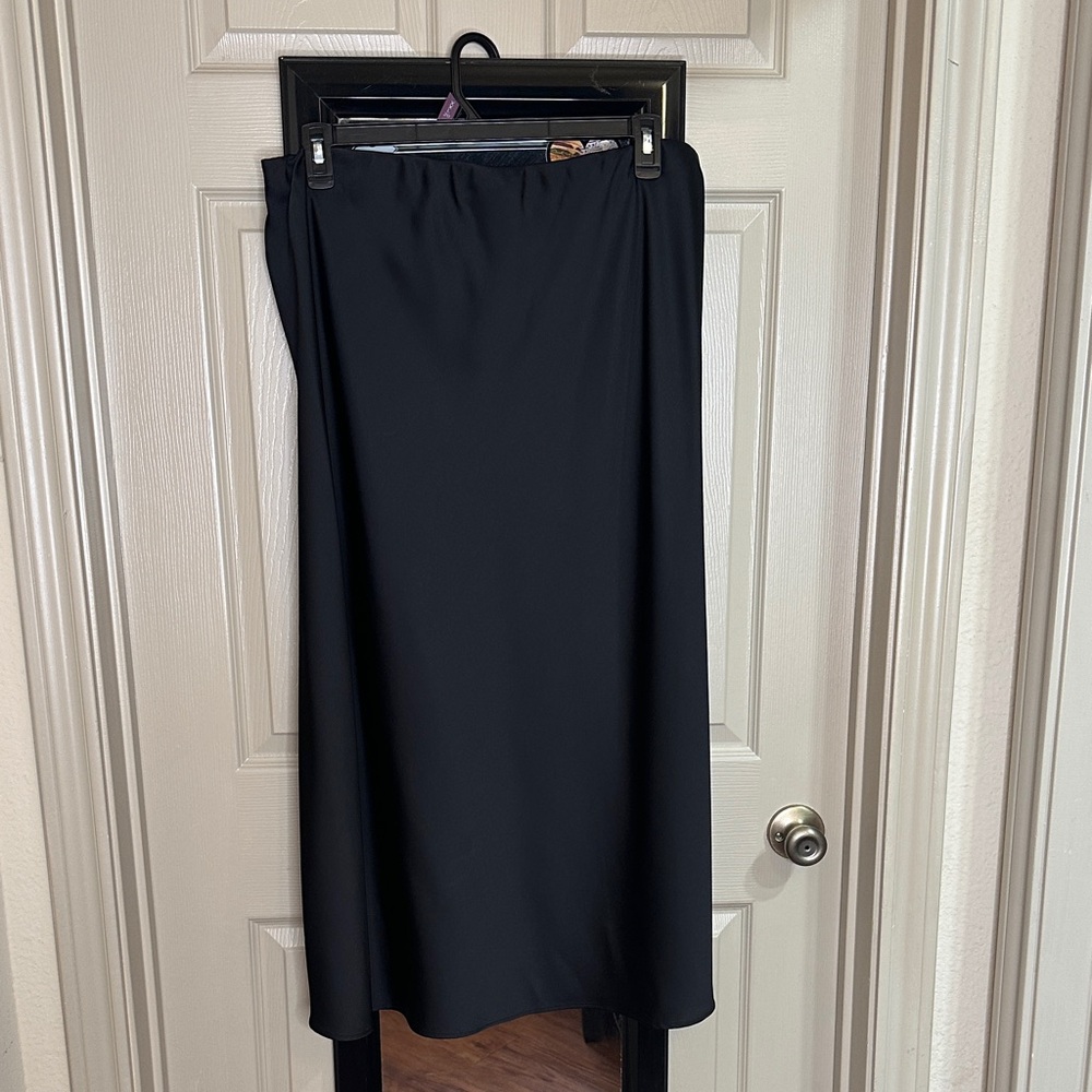 H&M Classic Black Maxi Skirt